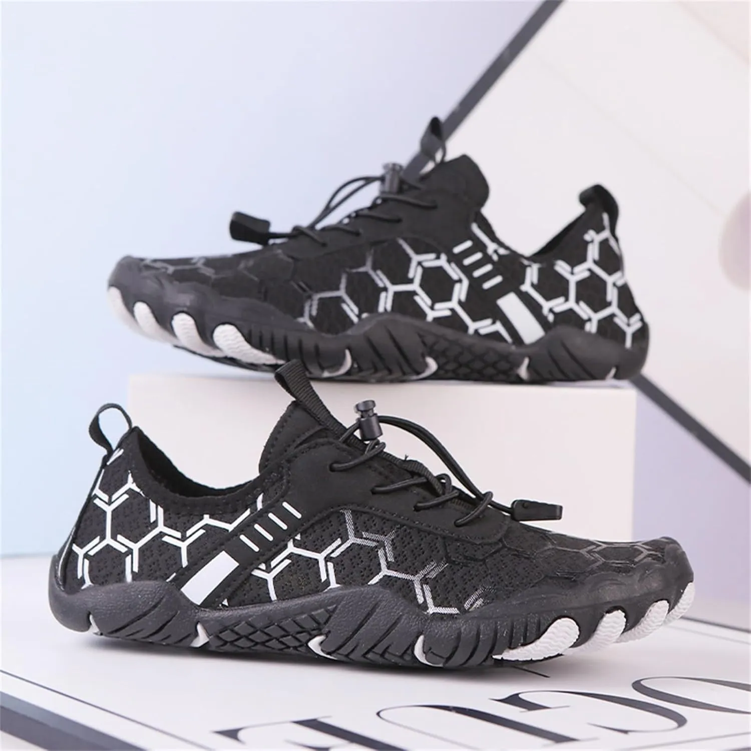 Grounding Shoes for Women Men Non-Slip Quick Dry Barefoot Shoes Unisex Wide Toe Athletic Outdoor Hiking Footwear Lightweight Beach Swim Aqua Pool Sneaker