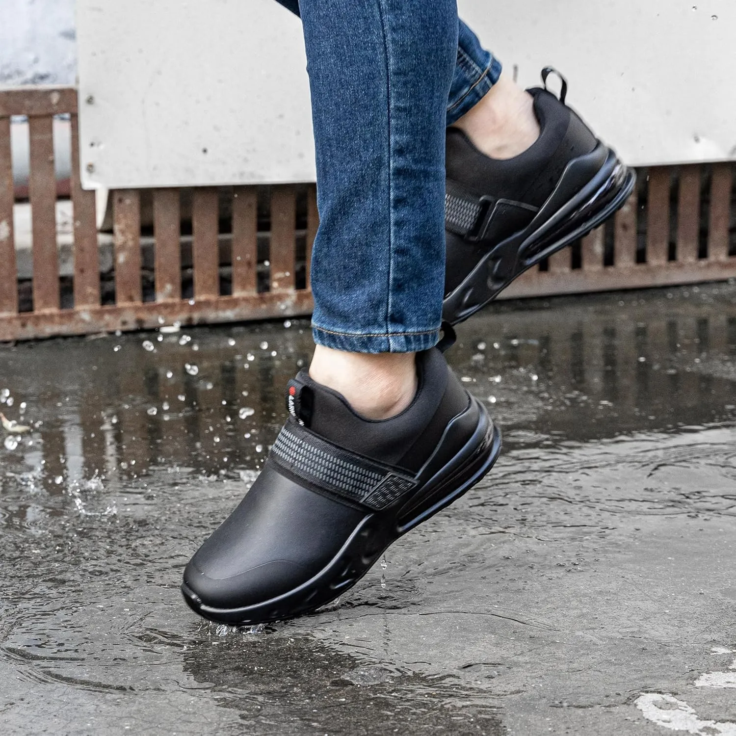 LARNMERN Women Work Non Slip Shoes Waterproof Slip on Food Service Chef Shoe Restaurant Kitchen Working Footwear Air Cushion Walking Sneakers Lightweight