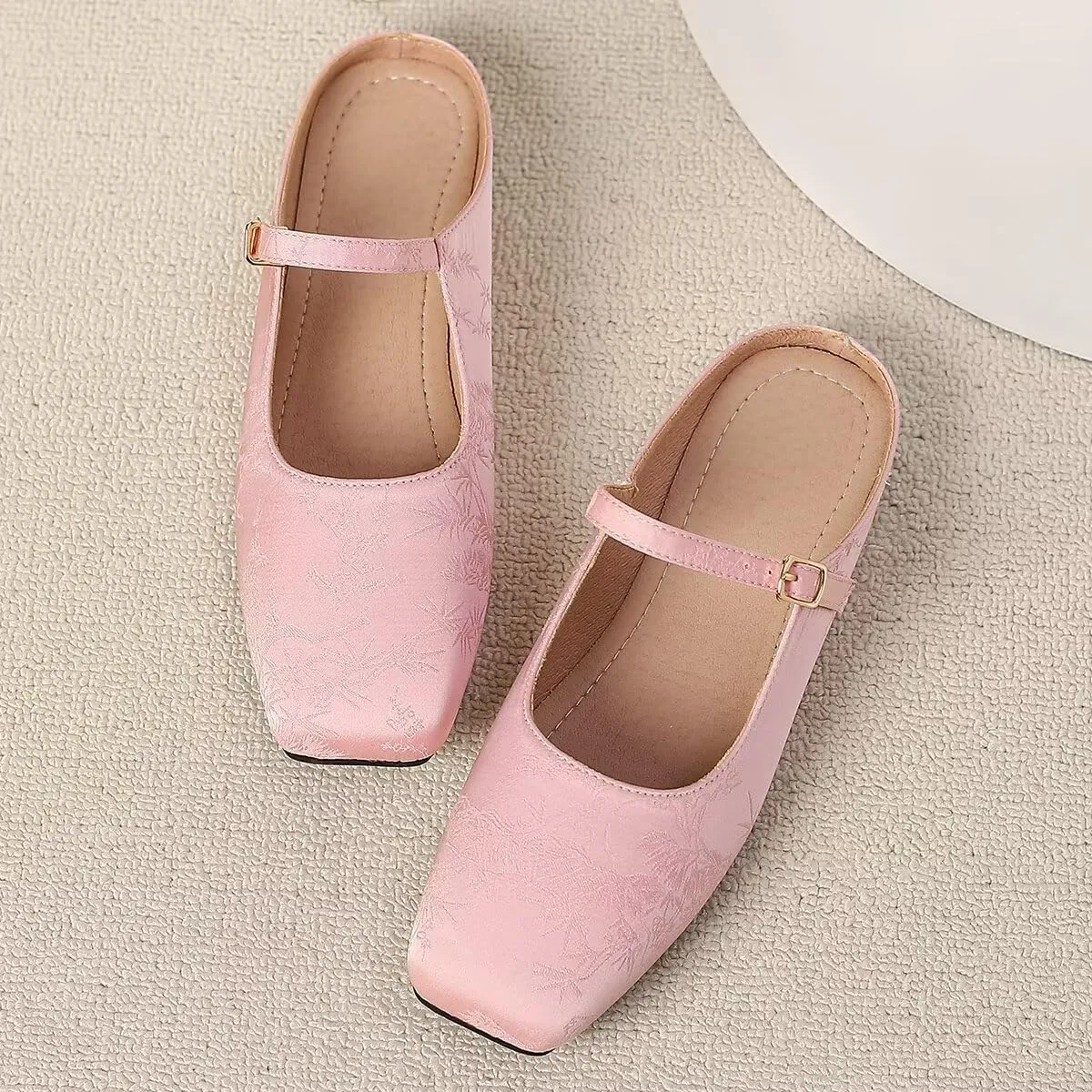 LUXINYU Retro Mules for Women Dressy Square Toe Backless Flat Mules with Strap Embroidered Satin Mary Jane Shoes