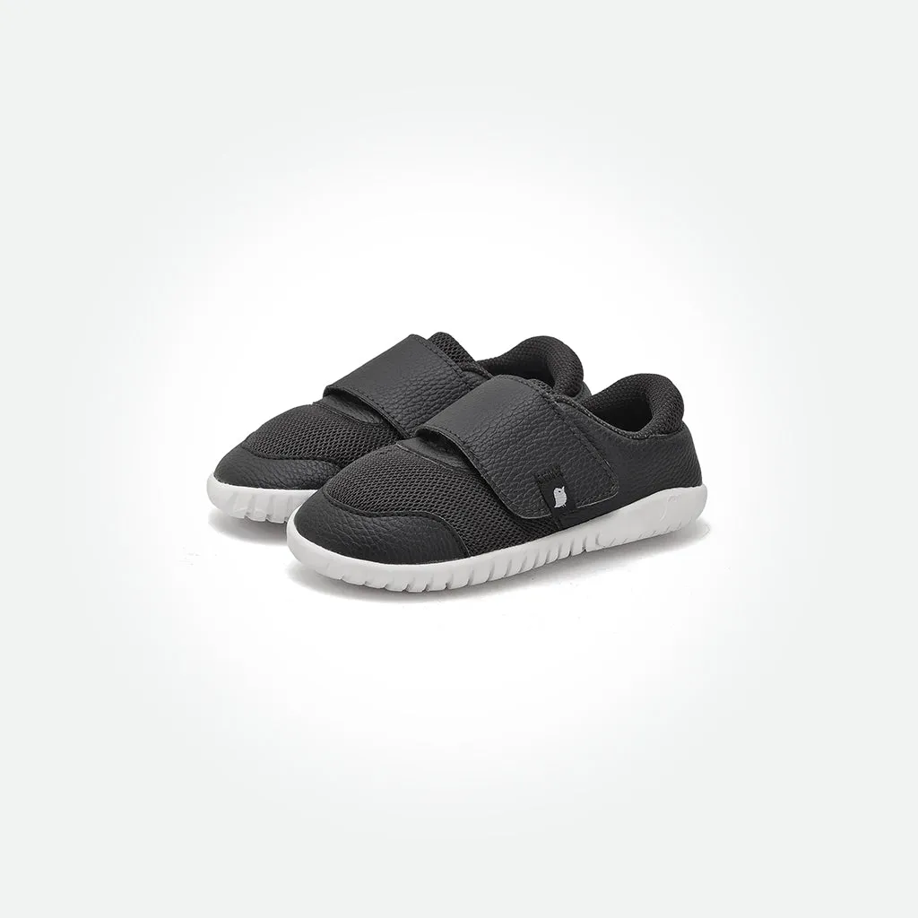 Poco Barefoot Sneakers - Black On White