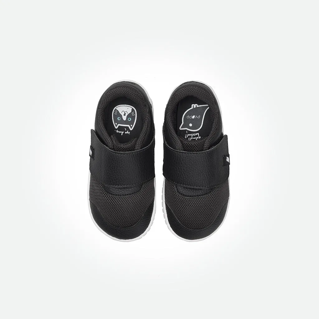 Poco Barefoot Sneakers - Black On White