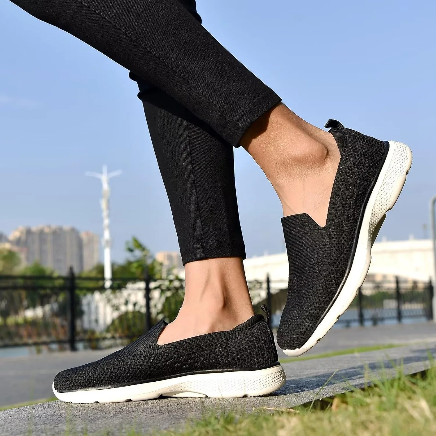 Puxowe Women's Slip-On Walking Tennis Shoes Low Top Comfortable Casual Travel Work Driving Sneaker