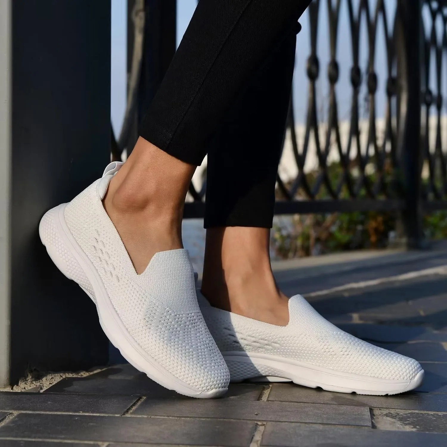 Puxowe Women's Slip-On Walking Tennis Shoes Low Top Comfortable Casual Travel Work Driving Sneaker