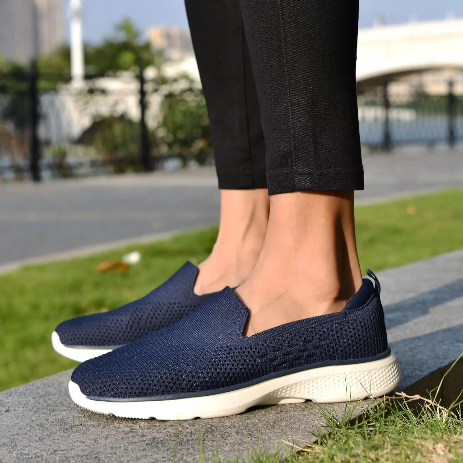 Puxowe Women's Slip-On Walking Tennis Shoes Low Top Comfortable Casual Travel Work Driving Sneaker