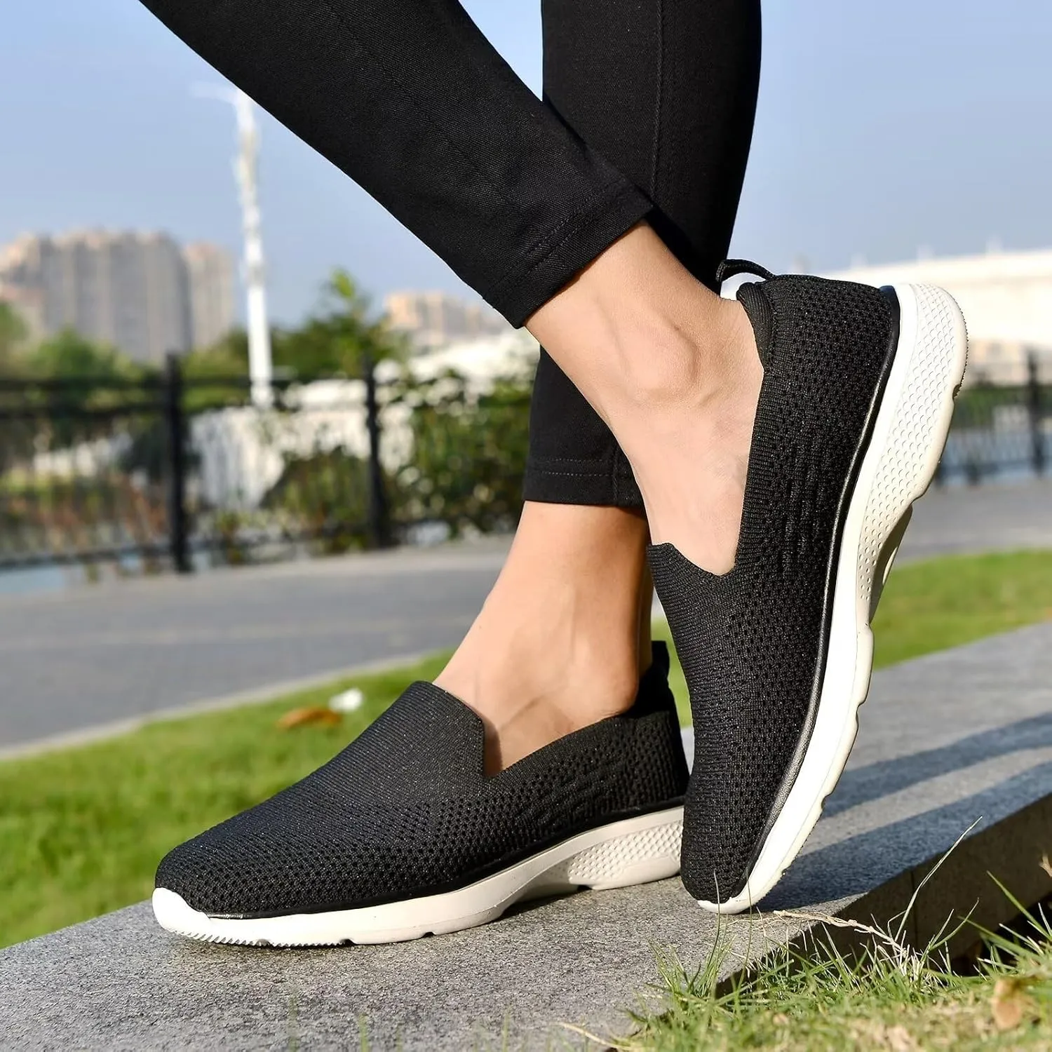 Puxowe Women's Slip-On Walking Tennis Shoes Low Top Comfortable Casual Travel Work Driving Sneaker