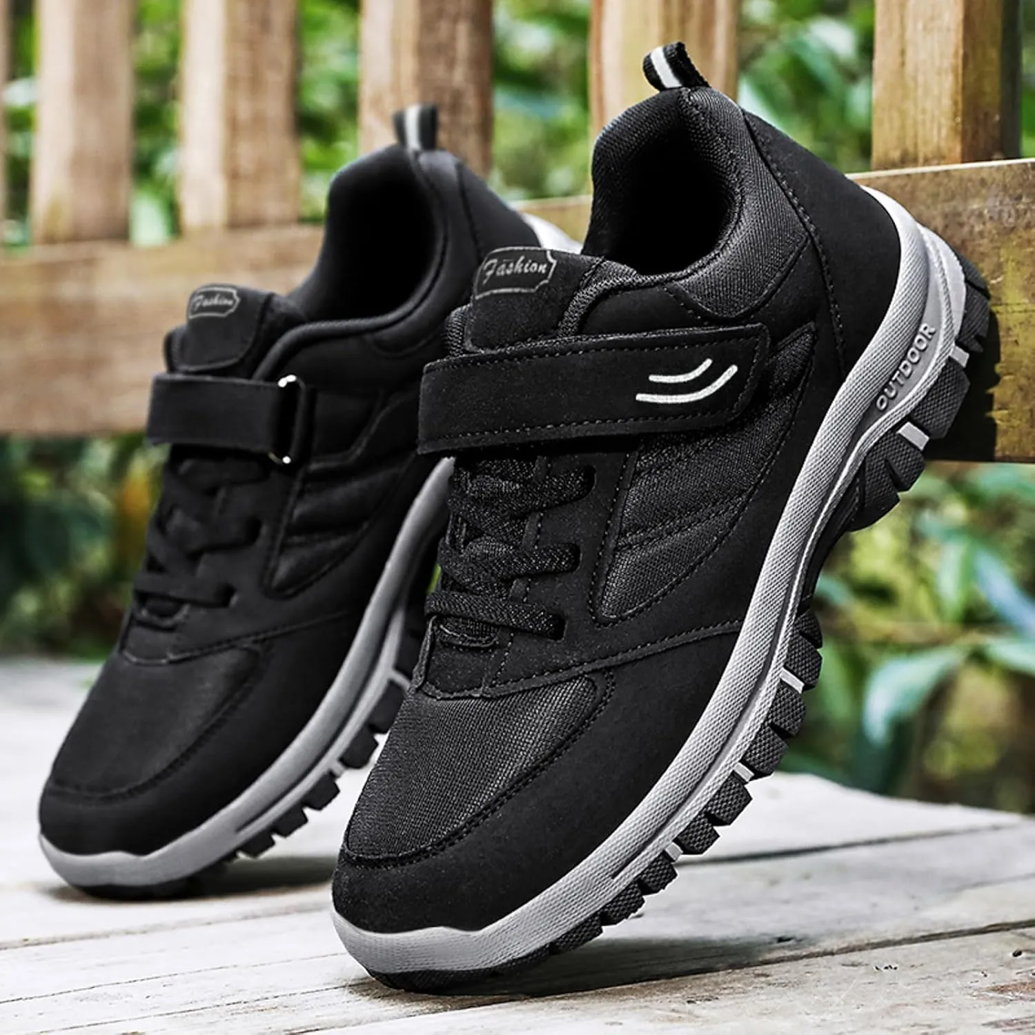 Running Shoes for Men Sports Comfortable Versatile Office Solid Color Breathable Street Shoes