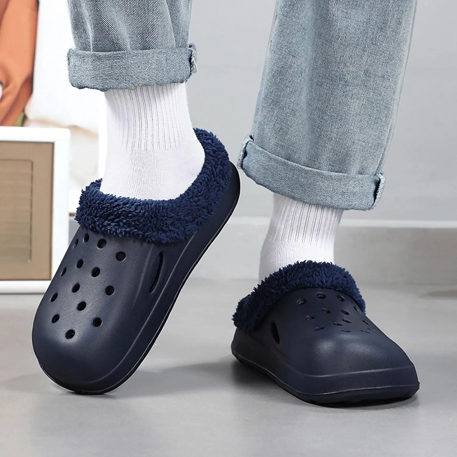 SECHRITE Mens Lined Clogs Garden Shoes Winter Fuzzy Slip On Home Slippers Fleece Lined Mules Indoor Outdoor Slides