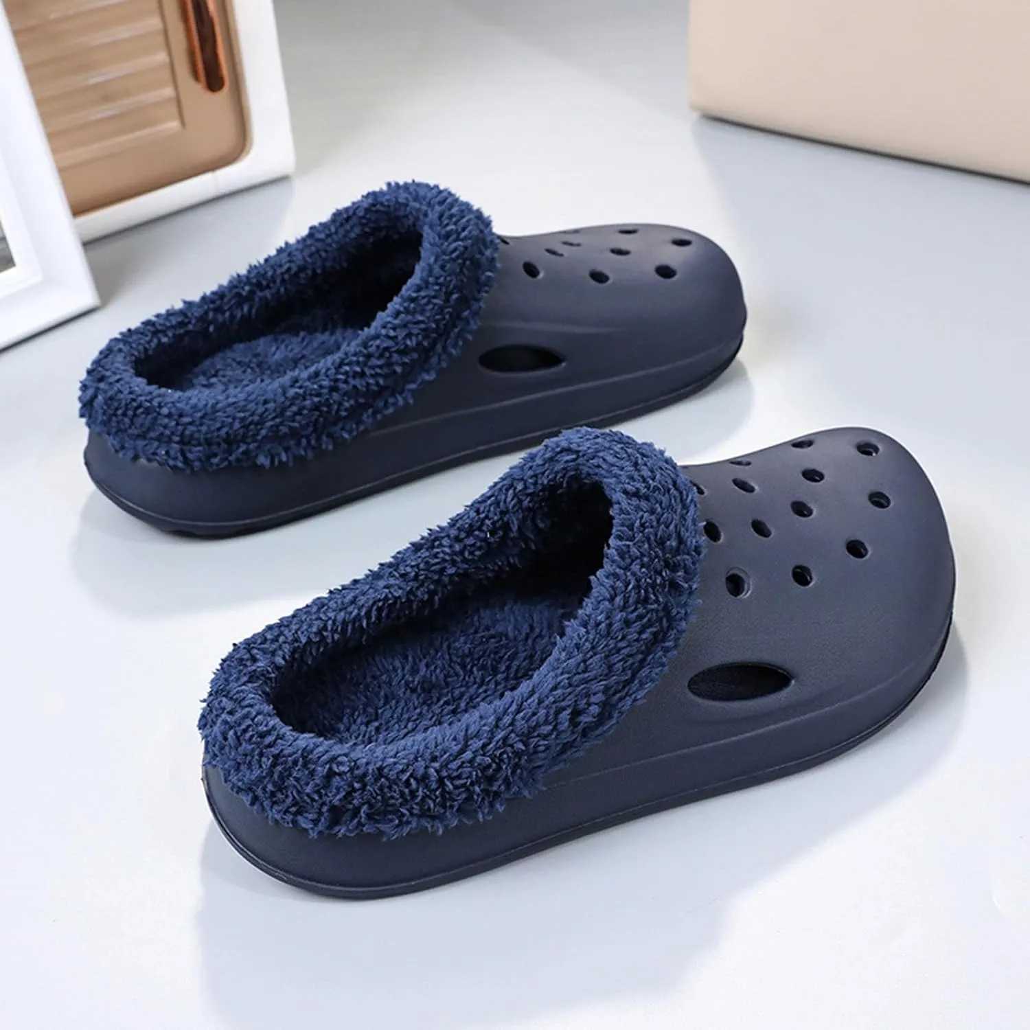 SECHRITE Mens Lined Clogs Garden Shoes Winter Fuzzy Slip On Home Slippers Fleece Lined Mules Indoor Outdoor Slides