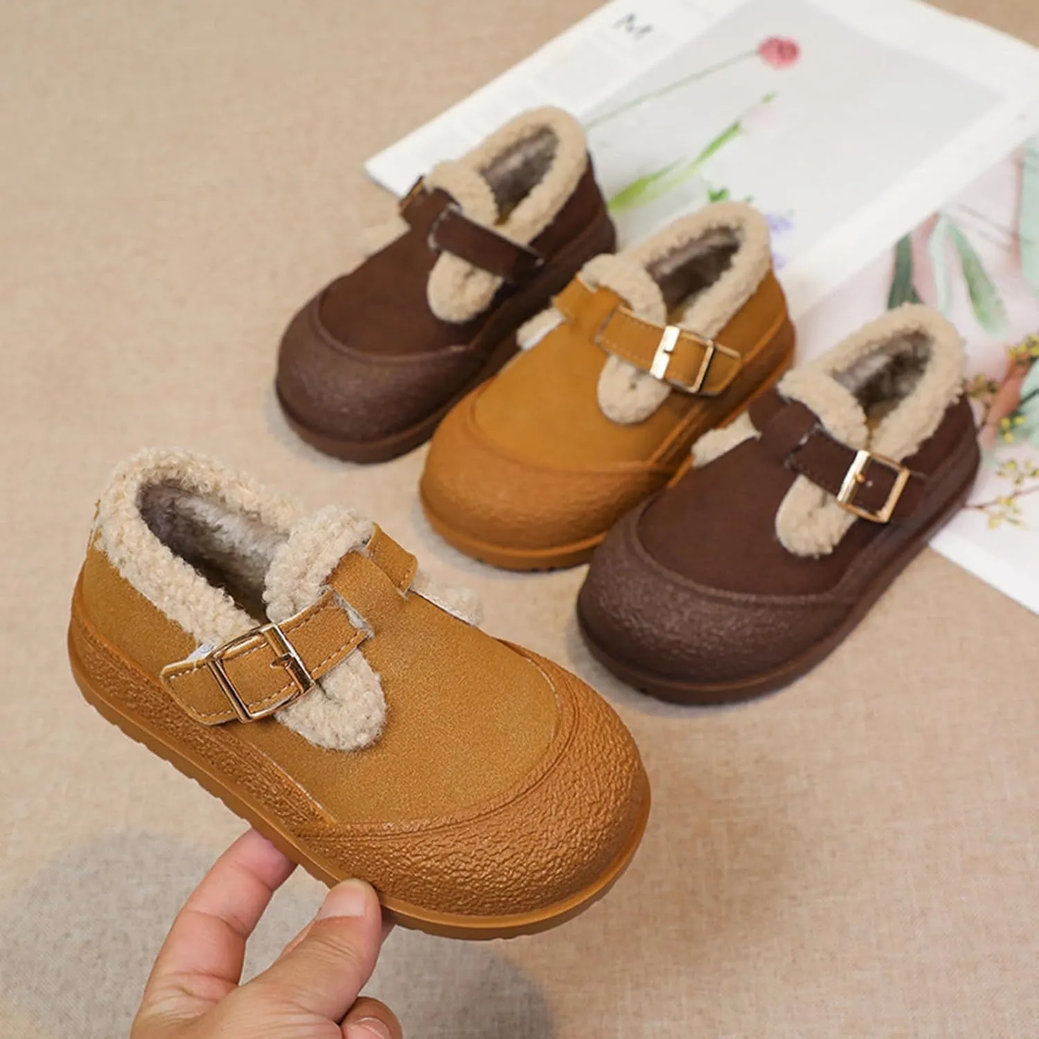 Snow Sneakers for Boys Girls, Suede Platform Warm F𝘂r Lined Fashion Slip-on Comfortable Winter Flat Creature Boots