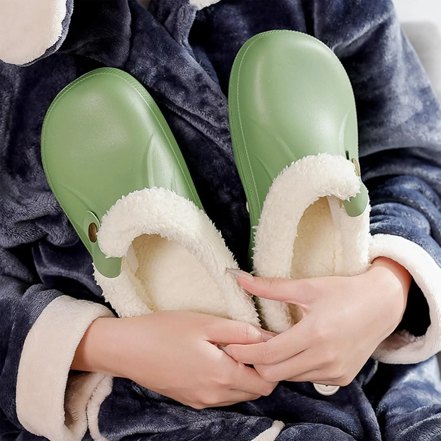 Waterproof Clogs Fuzzy Fleece Lined Clog Slippers for Women and Men, Waterproof Indoor Outdoor Winter Mules