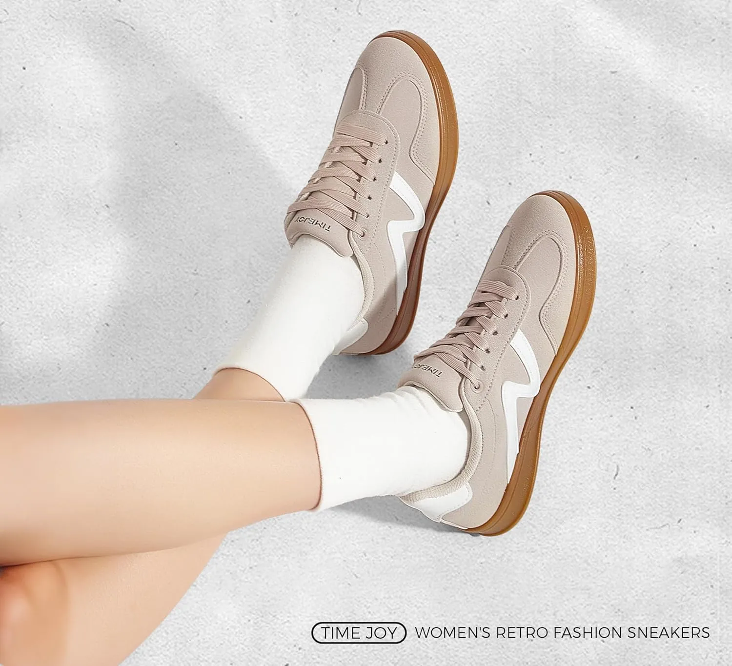 Women's Classic Retro Fashion Sneakers with Gum Sole Trendy Low Top Casual Shoes for Daily Wear, Walking & Outfits