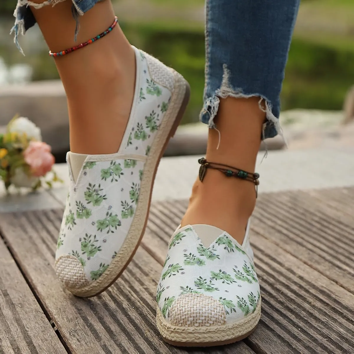 Women's Loafers Slip on Shoes, Low Top Canvas Embroidered Sneakers Non Slip Fashion Casual Shoes