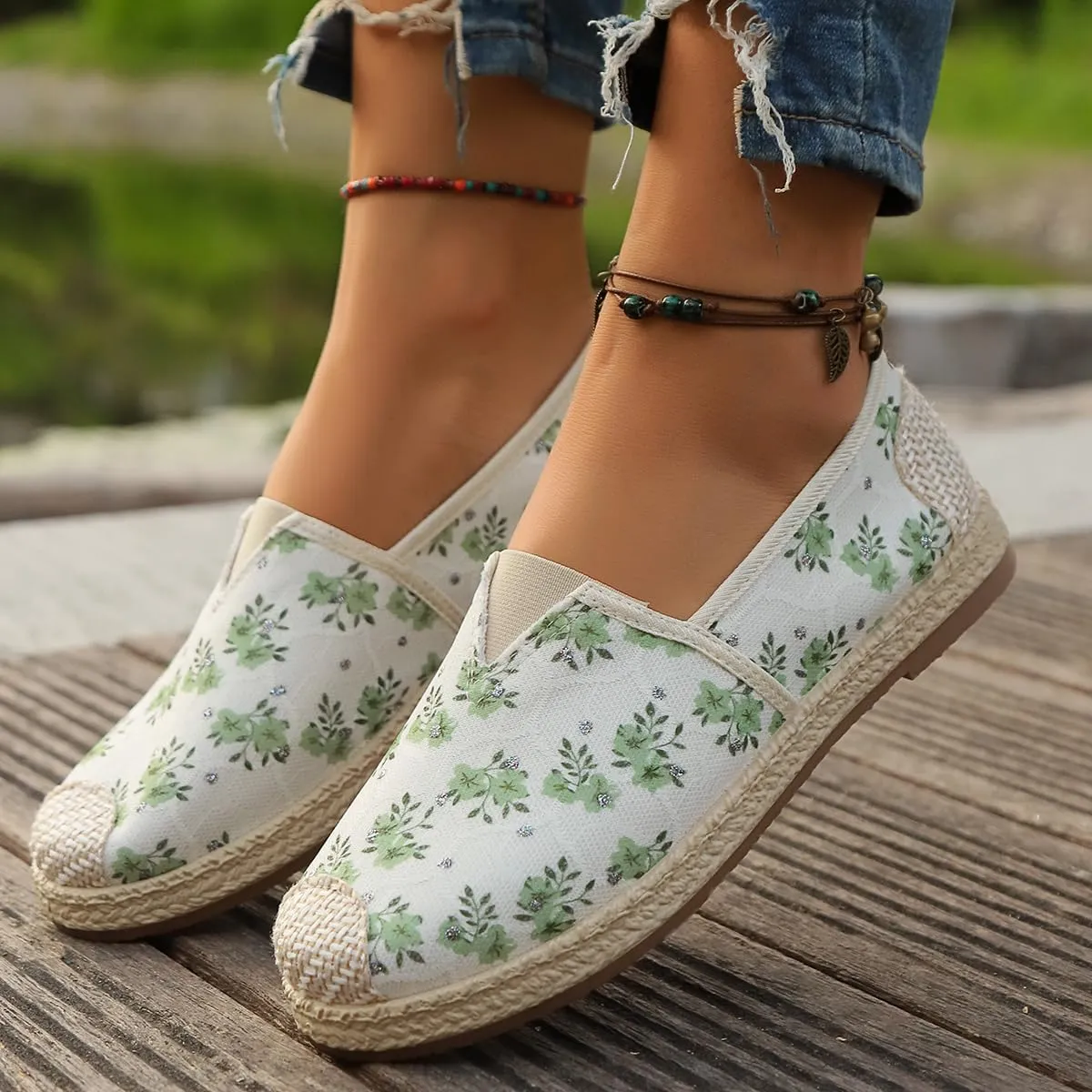 Women's Loafers Slip on Shoes, Low Top Canvas Embroidered Sneakers Non Slip Fashion Casual Shoes
